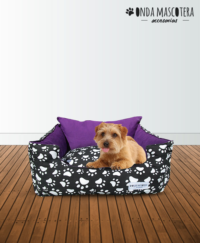 Cama sillon reversible patitas paws violeta con almohadon para perros y gatos Onda Mascotera 