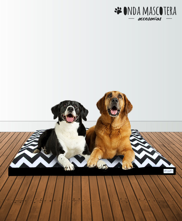 Almohadon zig zag con cierre y funda combinado para perros y gatos onda mascotera colchon impermeable