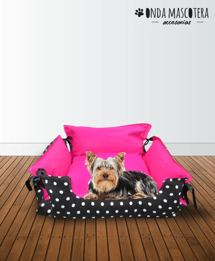 Cama sillon reversible y extensible paws Onda Mascotera lunares fucsia