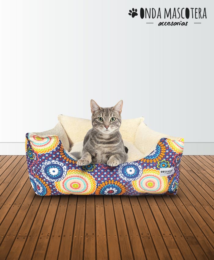 Cama sillon reversible estampado con mandalas geométrico lavable  Onda Mascotera perro boyero 