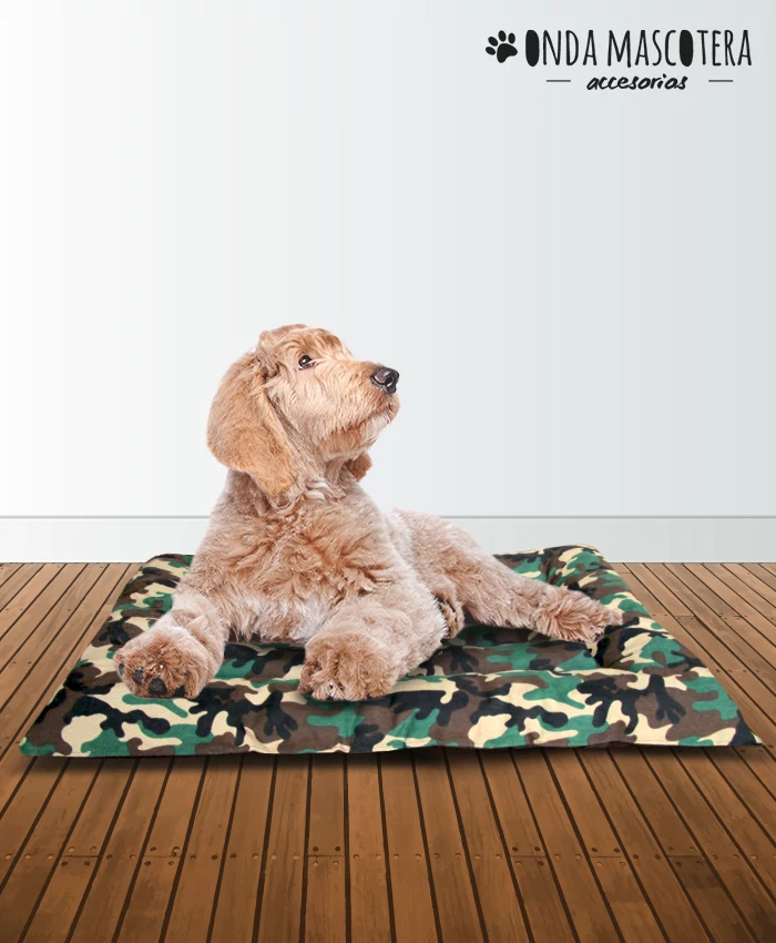 Colchoneta estampada army militar para perros y gatos